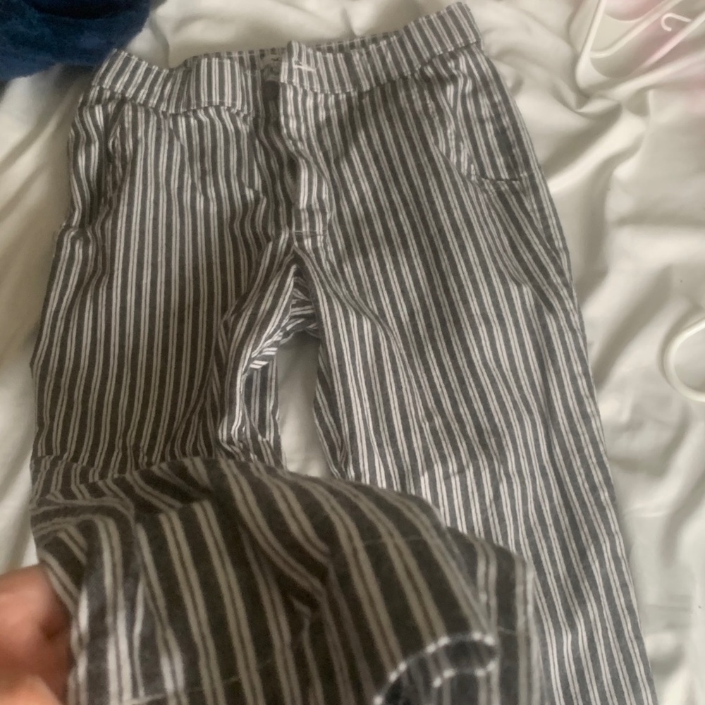 pants - Picture 2 of 4